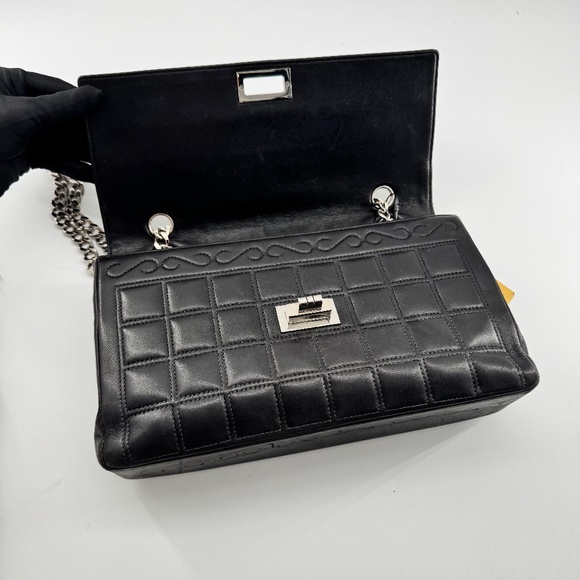 Chanel 2.55 - Picture 11 of 16